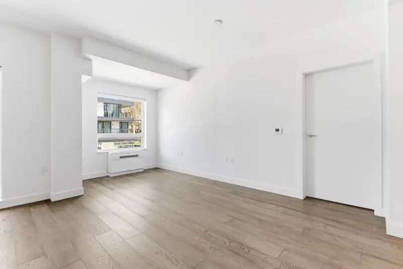 202 3590 W 39TH AVENUE - photo 3 of 23
