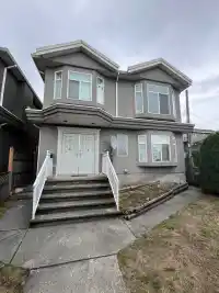 1689 SE MARINE DRIVE - thumbnail 1
