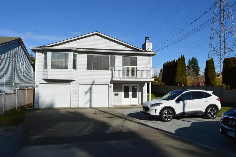 11275 72 AVENUE - photo 1 of 25