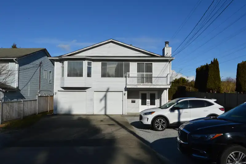 11275 72 AVENUE - photo 2 of 25