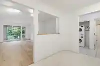 316 301 MAUDE ROAD - thumbnail 9