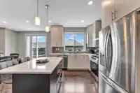 6185 REXFORD DRIVE - thumbnail 4