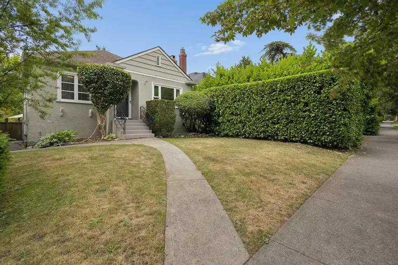 2966 W 33RD AVENUE - photo 1 of 38
