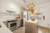 33 1320 RILEY STREET - thumbnail 10
