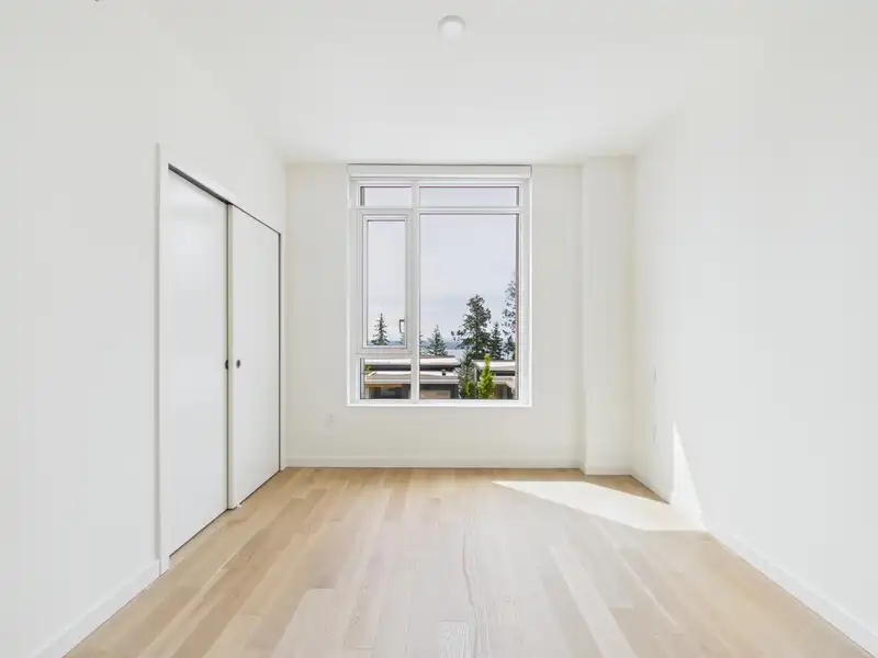 208 3963 UPLANDS - photo 2 of 34