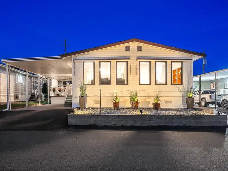 197 27111 0 AVENUE - photo 1 of 30
