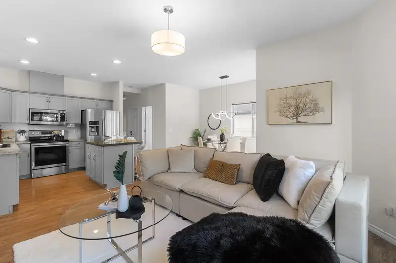 22783 116 AVENUE - photo 1 of 36