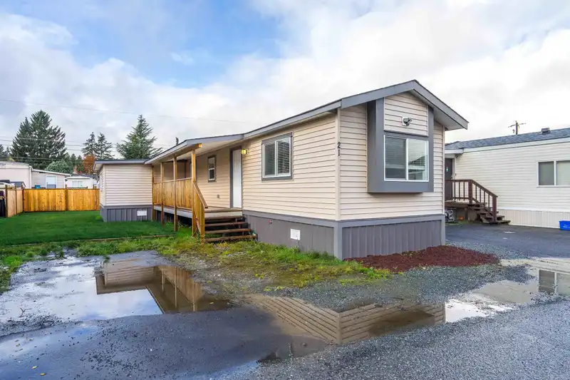 21 26892 FRASER HIGHWAY - photo 1 of 28