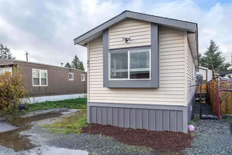21 26892 FRASER HIGHWAY - photo 4 of 28