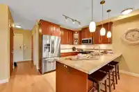 411 8157 207 STREET - thumbnail 9