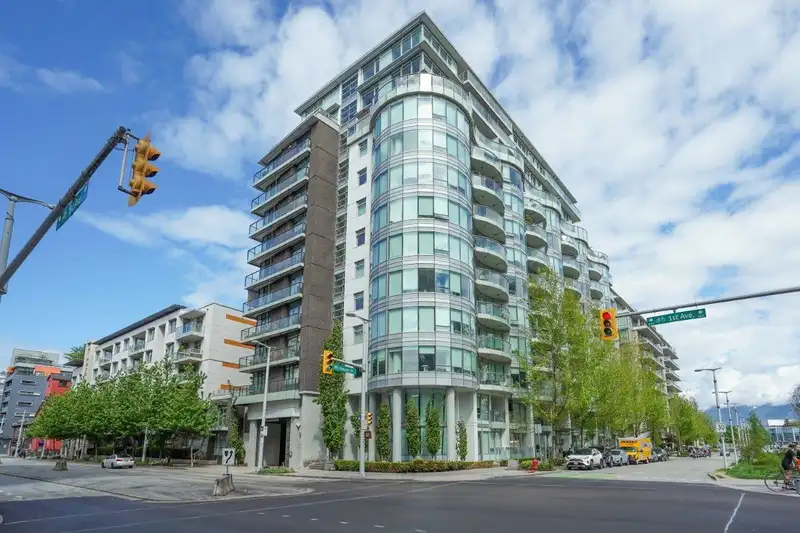1005 1661 ONTARIO STREET - photo 1 of 15