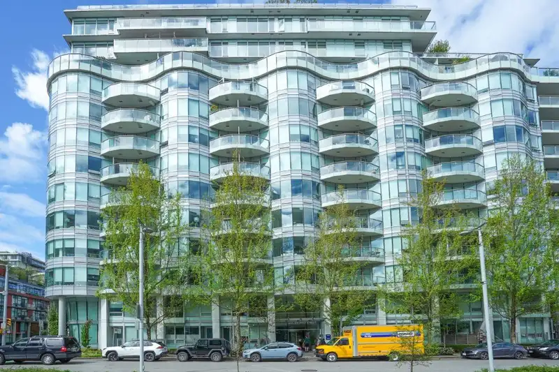 1005 1661 ONTARIO STREET - photo 2 of 15