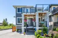 120 HOWES STREET - thumbnail 1