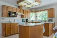 3389 197 STREET - thumbnail 7