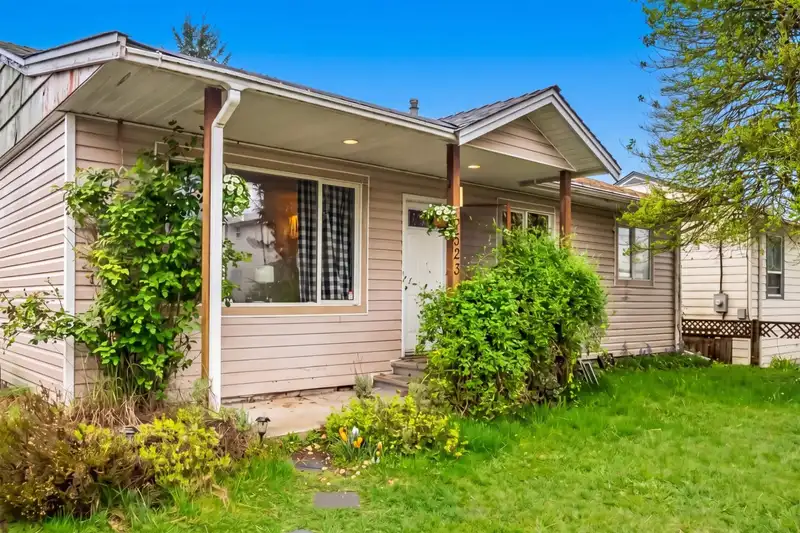 7523 SIMON STREET - photo 1 of 25