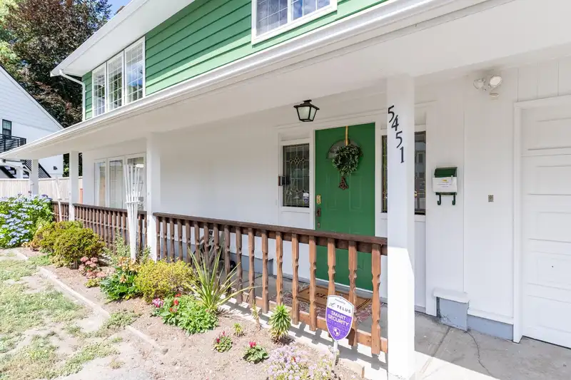 5451 7B AVENUE - photo 4 of 40