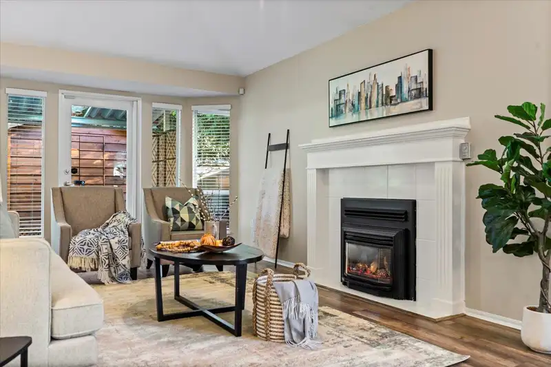 18 11950 LAITY STREET - photo 4 of 33