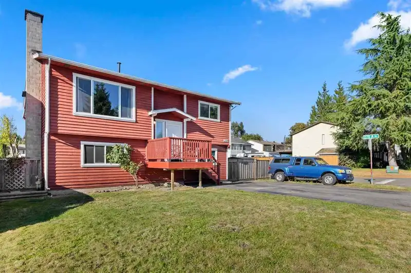 27549 31A AVENUE - photo 1 of 2