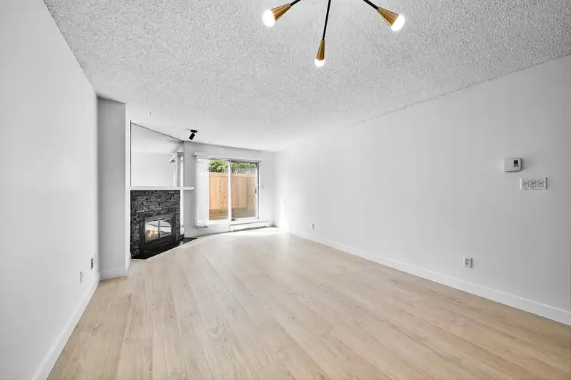 111 8700 WESTMINSTER HIGHWAY - photo 3 of 20