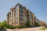 207 8157 207 STREET - thumbnail 1