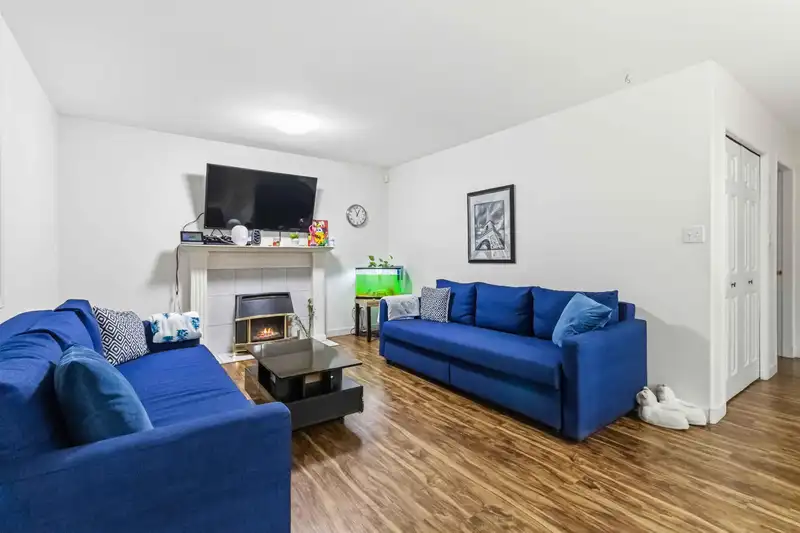 7553 SAPPHIRE DRIVE - photo 4 of 39
