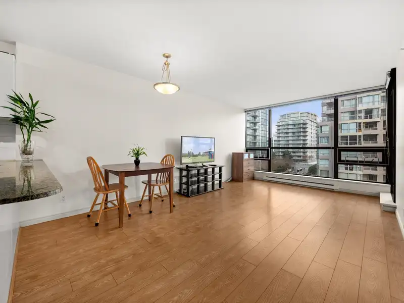 905 8100 SABA ROAD - photo 2 of 21