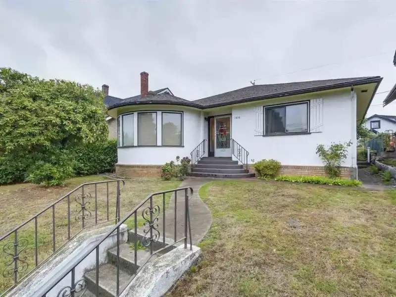 1616 NANAIMO STREET - photo 1 of 1