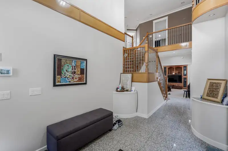 6753 134A STREET - photo 4 of 38