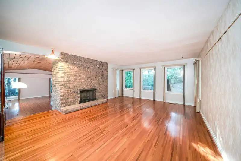 5242 STATION ROAD - photo 4 of 39
