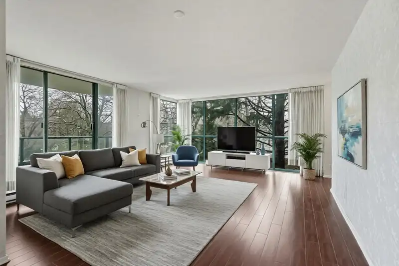 305 8811 LANSDOWNE ROAD - photo 1 of 33
