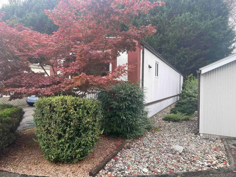 98 2270 196 STREET - photo 2 of 6