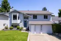 9242 209A CRESCENT - thumbnail 1