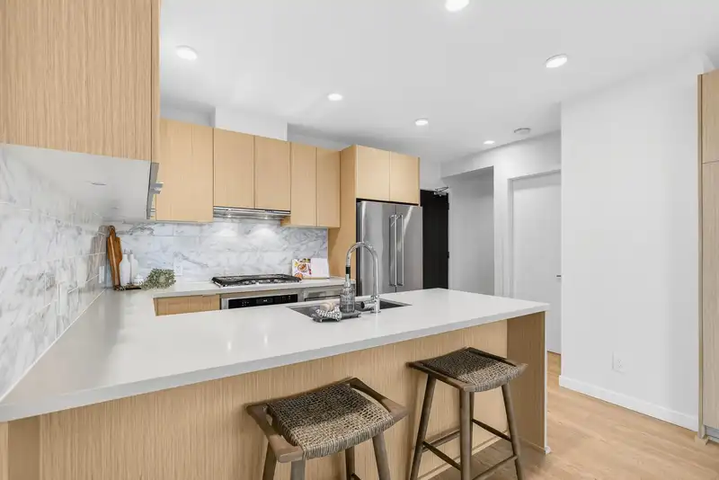 1706 530 WHITING WAY - photo 2 of 37