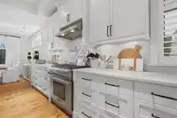 2422 125 STREET - thumbnail 12
