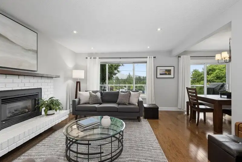 3285 FROMME ROAD - photo 4 of 40