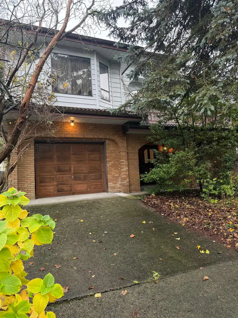 5652 LANCASTER STREET - photo 1 of 12