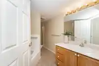 37 323 GOVERNORS COURT - thumbnail 18