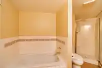 37 323 GOVERNORS COURT - thumbnail 19
