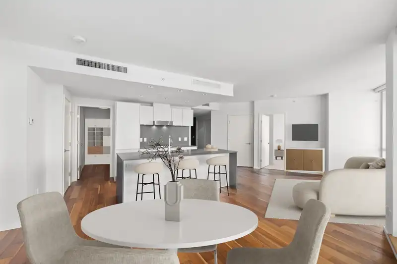 1505 8555 GRANVILLE STREET - photo 4 of 40
