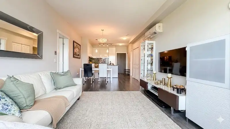 513 9399 ALEXANDRA ROAD - photo 2 of 24