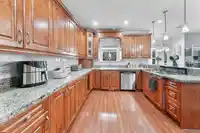 1572 160 STREET - thumbnail 15