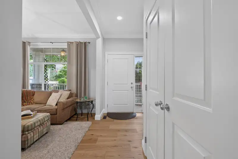 2914 152 STREET - photo 4 of 38