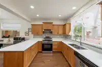 15186 61A AVENUE - thumbnail 10