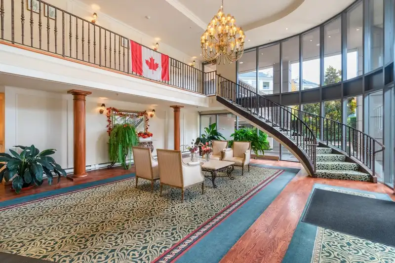1204 5775 HAMPTON PLACE - photo 2 of 34