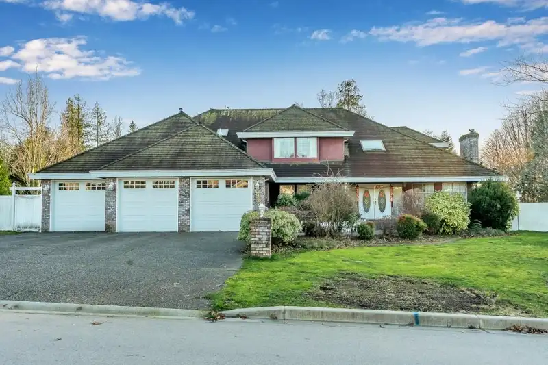 17986 67 AVENUE - photo 1 of 37