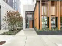302 3055 MURRAY STREET - thumbnail 2