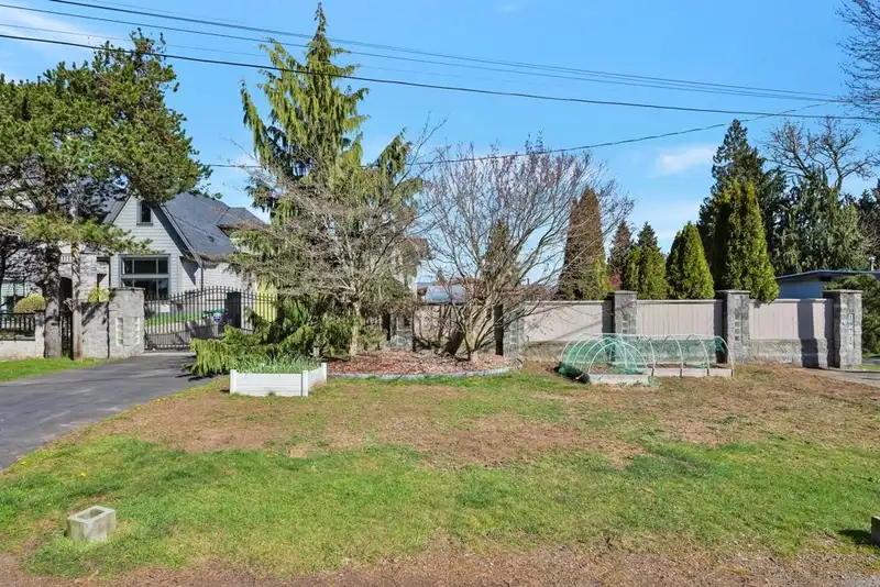 19717 48A AVENUE - photo 3 of 40