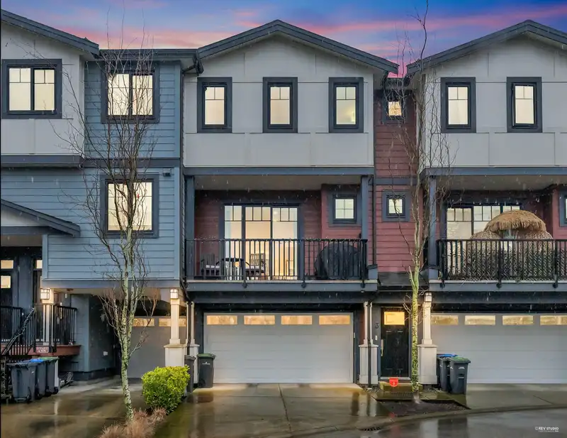 3 188 WOOD STREET - photo 1 of 40