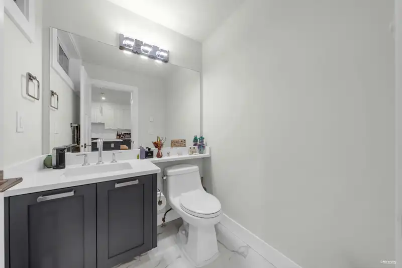 3 188 WOOD STREET - photo 2 of 40