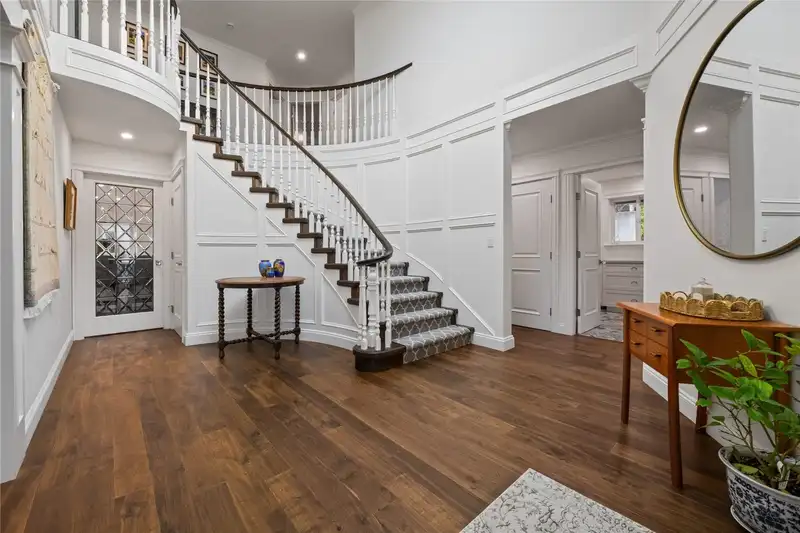 226 WOODDALE ROAD - photo 3 of 40